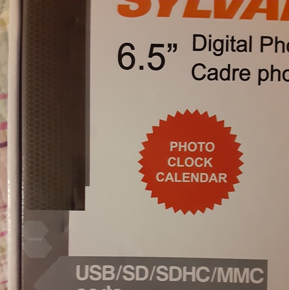 Sylvania SDPF651-B  6.5 " Digital Photo Frame - Picture 9 of 13